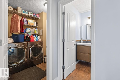 10 Douglas Crescent, Leduc, AB - Indoor Photo Showing Laundry Room