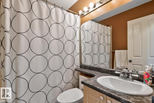 10 Douglas Crescent, Leduc, AB - Indoor Photo Showing Bathroom