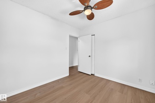 #10 6120 118 Av Nw, Edmonton, AB - Indoor Photo Showing Other Room
