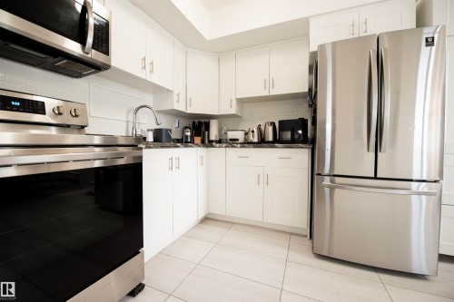 #118 16344 109 St Nw, Edmonton, AB - Indoor Photo Showing Kitchen