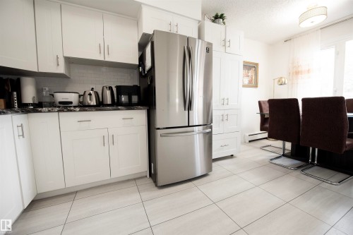 #118 16344 109 St Nw, Edmonton, AB - Indoor Photo Showing Kitchen