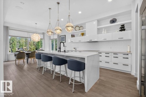 1123 Wahl Place Nw, Edmonton, AB - Indoor Photo Showing Kitchen With Upgraded Kitchen