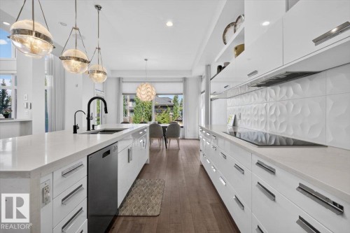 1123 Wahl Place Nw, Edmonton, AB - Indoor Photo Showing Kitchen With Upgraded Kitchen