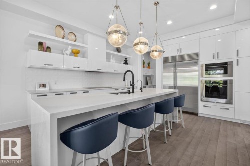 1123 Wahl Place Nw, Edmonton, AB - Indoor Photo Showing Kitchen With Upgraded Kitchen