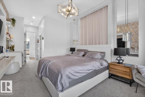 1123 Wahl Place Nw, Edmonton, AB - Indoor Photo Showing Bedroom