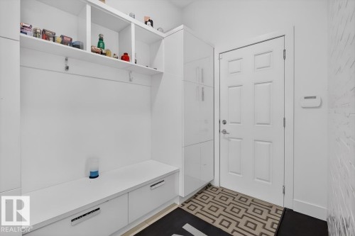 1123 Wahl Place Nw, Edmonton, AB - Indoor Photo Showing Other Room