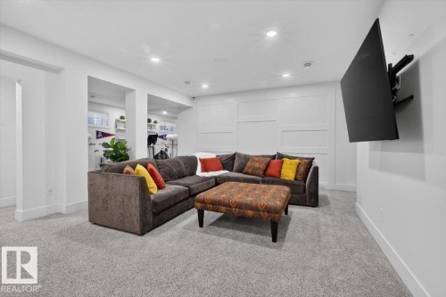 1123 Wahl Place Nw, Edmonton, AB - Indoor Photo Showing Living Room