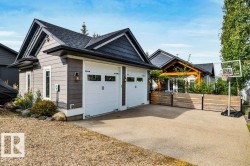 180 Crystal Springs Drive  Rural Wetaskiwin County, AB T0C 2V0