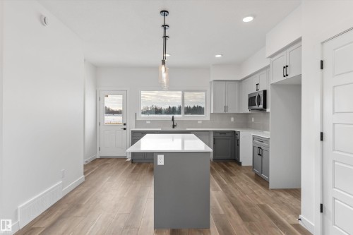 111 Sereno Lane, Fort Saskatchewan, AB - Indoor Photo Showing Kitchen