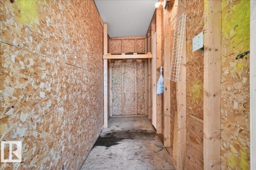 #35 2115 118 St Nw, Edmonton, AB - Indoor Photo Showing Other Room