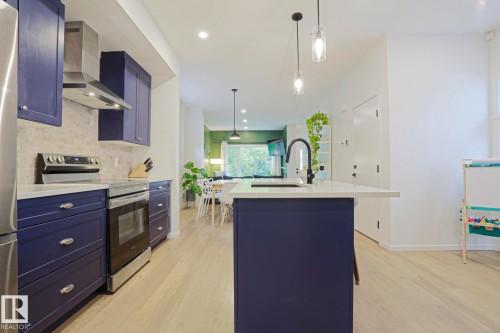 12020 125 Street Nw, Edmonton, AB - Indoor Photo Showing Kitchen With Upgraded Kitchen