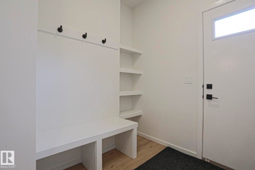 12020 125 Street Nw, Edmonton, AB - Indoor