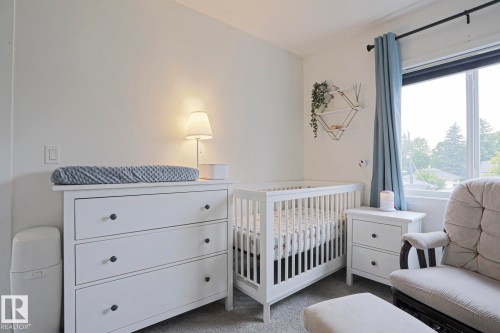 12020 125 Street Nw, Edmonton, AB - Indoor Photo Showing Bedroom