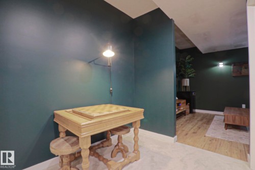 12020 125 Street Nw, Edmonton, AB - Indoor Photo Showing Other Room