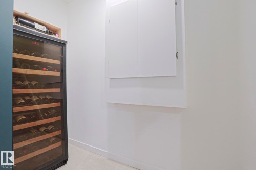 12020 125 Street Nw, Edmonton, AB - Indoor Photo Showing Other Room