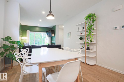12020 125 Street Nw, Edmonton, AB - Indoor Photo Showing Other Room