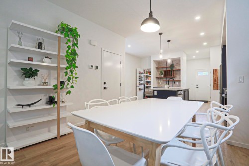 12020 125 Street Nw, Edmonton, AB - Indoor