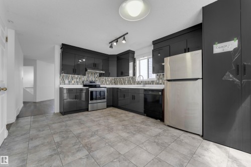 1545 49A Street Nw, Edmonton, AB - Indoor Photo Showing Kitchen With Stainless Steel Kitchen