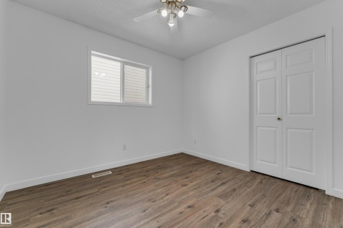 1545 49A Street Nw, Edmonton, AB - Indoor Photo Showing Other Room