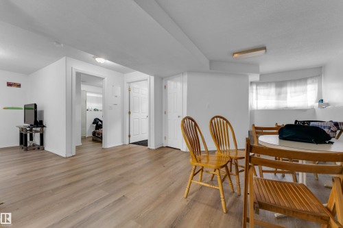 1545 49A Street Nw, Edmonton, AB - Indoor