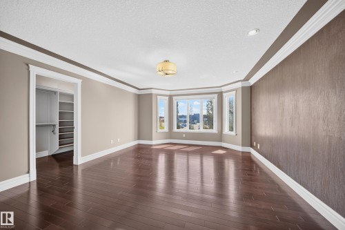 7103 168 Avenue Nw, Edmonton, AB - Indoor Photo Showing Other Room