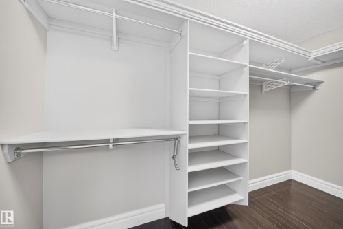 7103 168 Avenue Nw, Edmonton, AB - Indoor With Storage