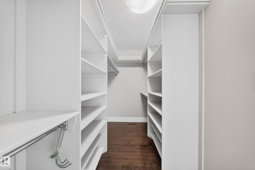 7103 168 Avenue Nw, Edmonton, AB - Indoor With Storage