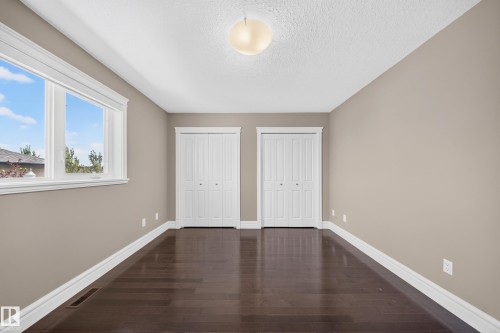 7103 168 Avenue Nw, Edmonton, AB - Indoor Photo Showing Other Room
