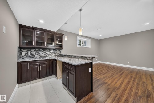 7103 168 Avenue Nw, Edmonton, AB - Indoor Photo Showing Other Room