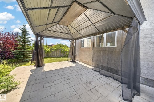 7103 168 Avenue Nw, Edmonton, AB - Outdoor
