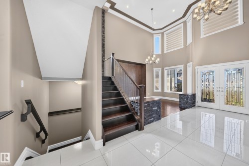 7103 168 Avenue Nw, Edmonton, AB - Indoor Photo Showing Other Room
