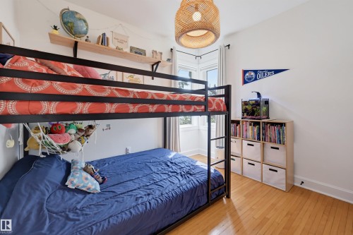 11635 126 Street Nw, Edmonton, AB - Indoor Photo Showing Bedroom