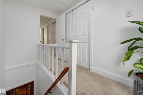 11635 126 Street Nw, Edmonton, AB - Indoor Photo Showing Other Room