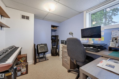 11635 126 Street Nw, Edmonton, AB - Indoor Photo Showing Office