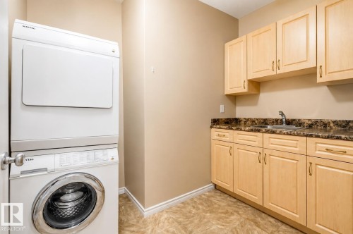#59 3010 33 Av Nw, Edmonton, AB - Indoor Photo Showing Laundry Room