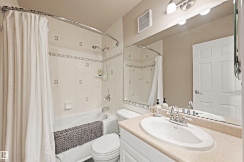 618 Willow Court Nw, Edmonton, AB - Indoor Photo Showing Bathroom