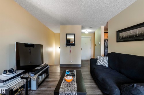 #130 95 Mckenney, St. Albert, AB - Indoor Photo Showing Living Room
