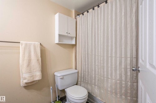 #130 95 Mckenney, St. Albert, AB - Indoor Photo Showing Bathroom