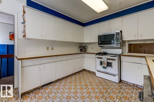 9511 141 St Nw, Edmonton, AB 