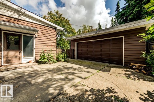 9511 141 St Nw, Edmonton, AB 