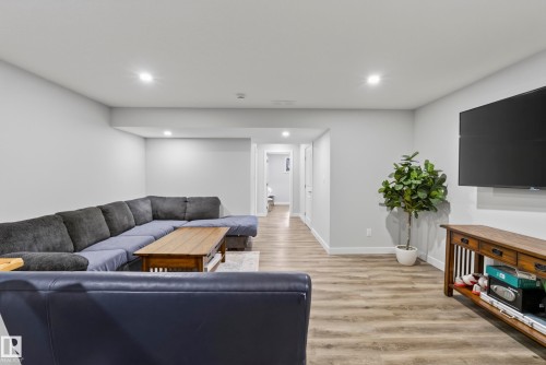 21711 99 Avenue Nw, Edmonton, AB - Indoor