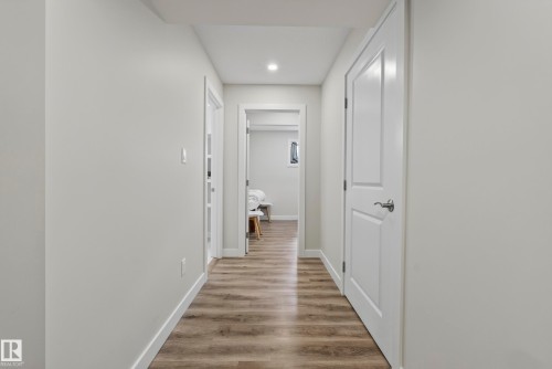 21711 99 Avenue Nw, Edmonton, AB - Indoor Photo Showing Other Room