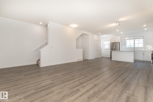 3607 James Mowatt Trail Sw, Edmonton, AB - Indoor Photo Showing Kitchen