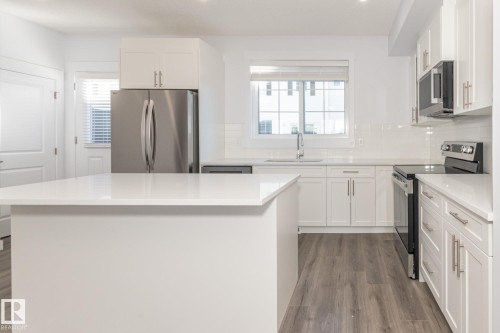 3607 James Mowatt Trail Sw, Edmonton, AB - Indoor Photo Showing Kitchen With Upgraded Kitchen