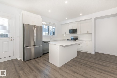 3607 James Mowatt Trail Sw, Edmonton, AB - Indoor Photo Showing Kitchen With Upgraded Kitchen