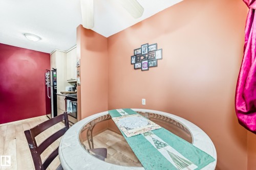3151 139 Avenue Nw, Edmonton, AB - Indoor Photo Showing Bedroom