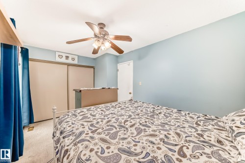 3151 139 Avenue Nw, Edmonton, AB - Indoor Photo Showing Bedroom