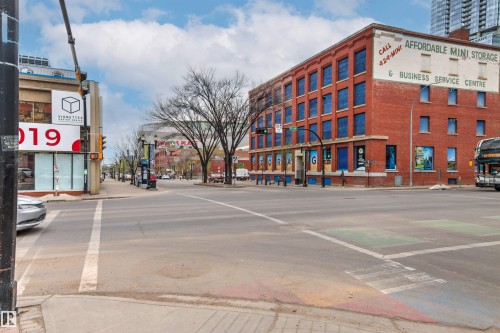 #401 10249 104 St Nw, Edmonton, AB - Outdoor