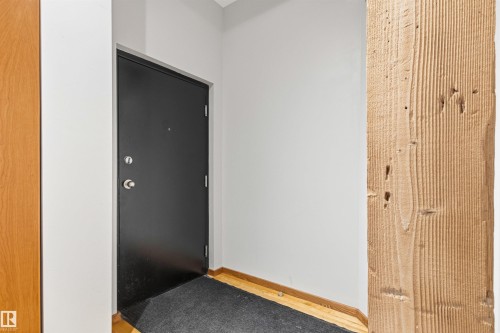 #401 10249 104 St Nw, Edmonton, AB - Indoor Photo Showing Other Room