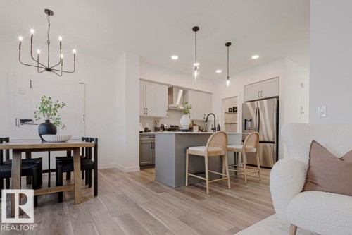 923 17 Avenue Nw, Edmonton, AB - Indoor Photo Showing Dining Room